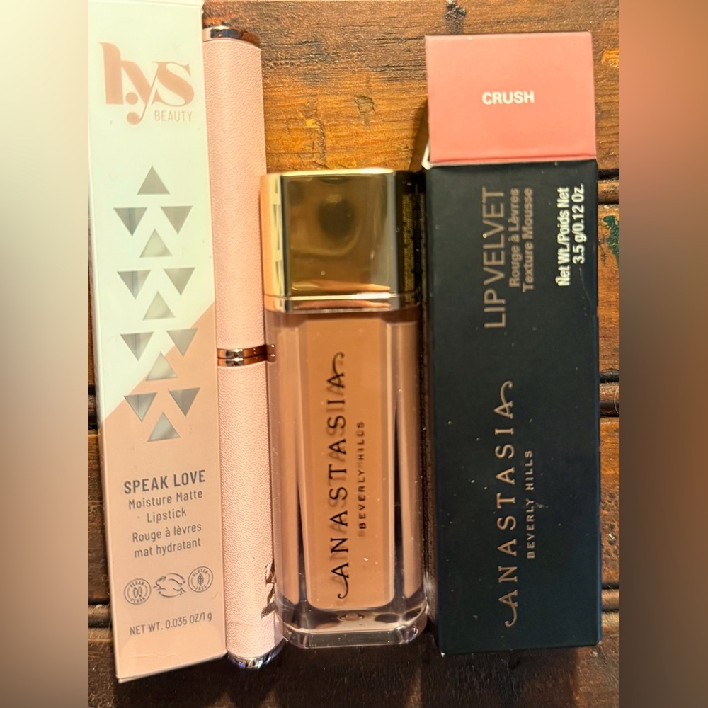 Anastasia Lip Velvet -Crush + bonus LYS Speak Love Matte Lipstick - NEW IN BOX!